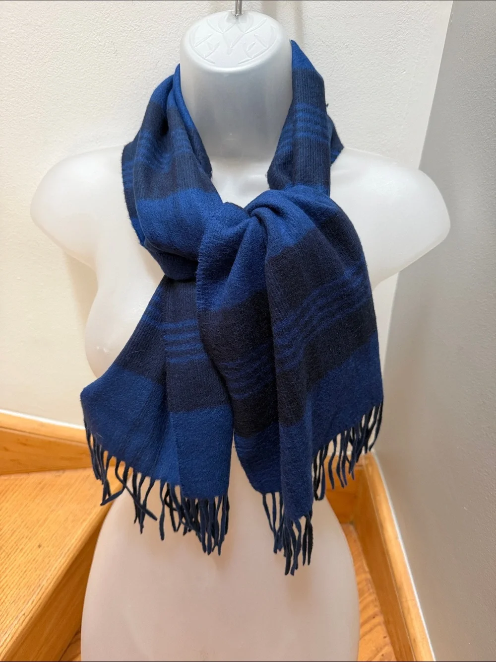 100% Cashmere Made in England Blue Striped Scarf with Fringe